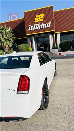 كرايسلر 300